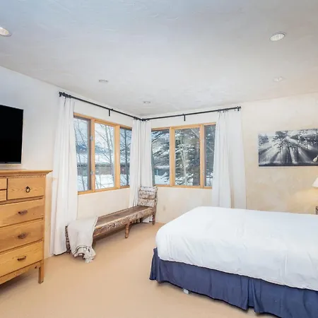 Satisfaction By Exceptional Chalet *
