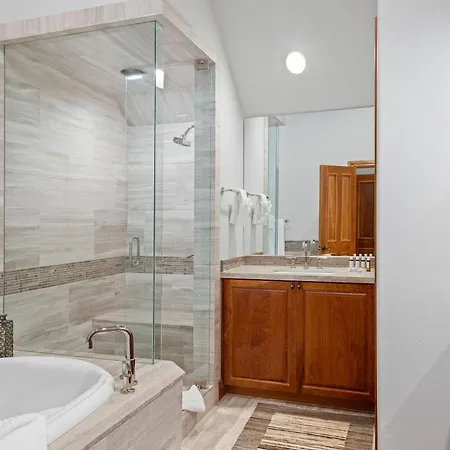 Meadows Run Modern By Exceptional * Telluride