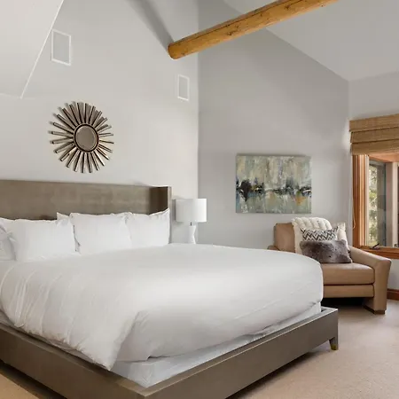 Chalet Meadows Run Modern By Exceptional Telluride