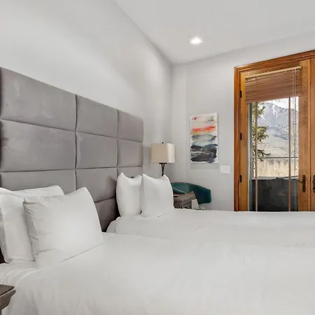 Meadows Run Modern By Exceptional Chalet *