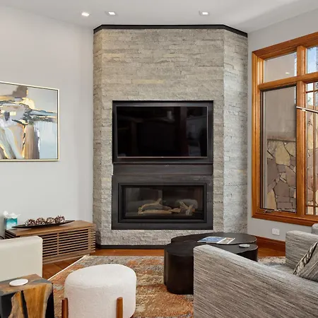 Chalet Meadows Run Modern By Exceptional *