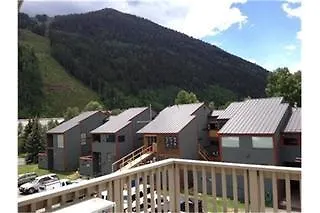 West Willow Apartment
