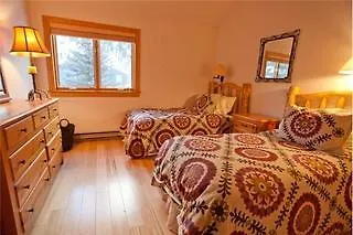 Cimarron Apartment *