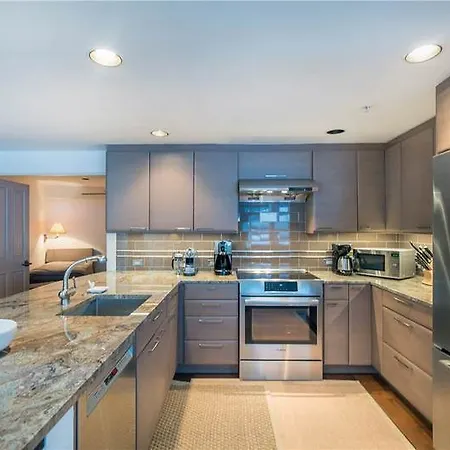 Apartment River Edge - 2 Bedroom + Loft #a *
