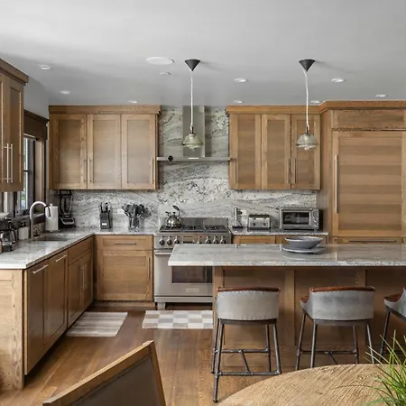 Apartment The Veranda At Trails Edge - Penthouse Views And Access! *