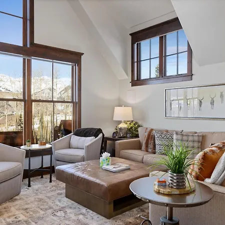 Apartment The Veranda At Trails Edge - Penthouse Views And Access!
