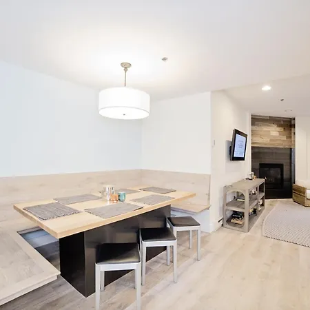Bear Creek 404 Apartment