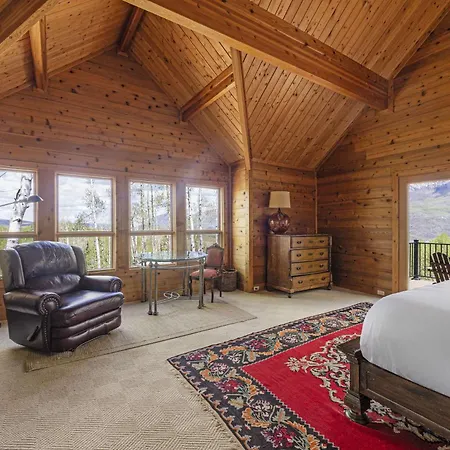 Holiday home Luxury Mountain Retreat With Hot Tub And Views *