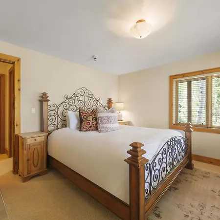 Luxury Mountain Retreat With Hot Tub And Views Holiday home Telluride