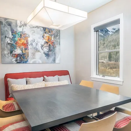 Modern Willow By Exceptional Apartment *