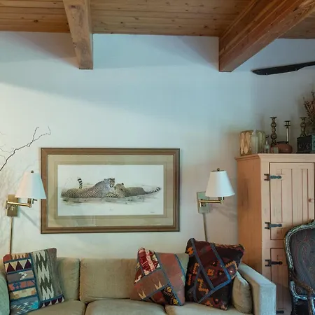 Trailside Treasure At Riverside - Sleeps 8, At Its Finest! Holiday home