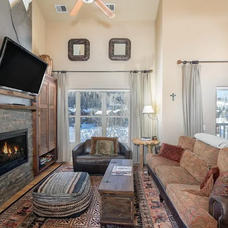 Holiday home Fabulous Close To Chair Lifts 1 And 10 In Meadows Area