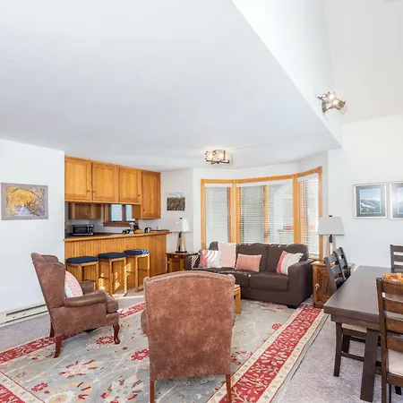 Mountain House East 3 Bedroom *