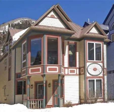 Bachman Village Holiday home *