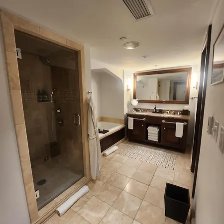 Luxury At A 5 Star At The Heart Of Mountain Village - Apartment *