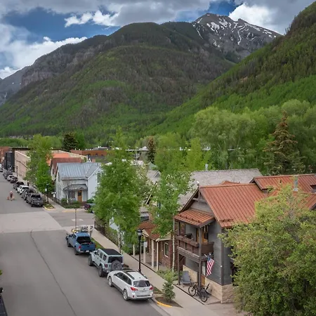 South Oak Retreat - Convenient Luxury By Gondola!