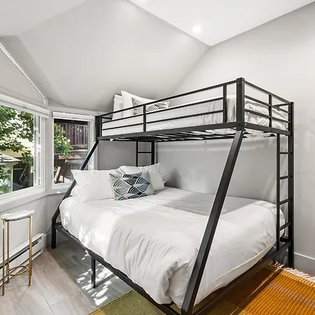 Apartment Columbine A By Exceptional *