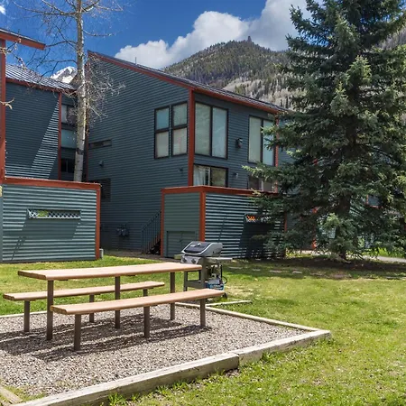 Experience Luxury At Alpenglow At *
