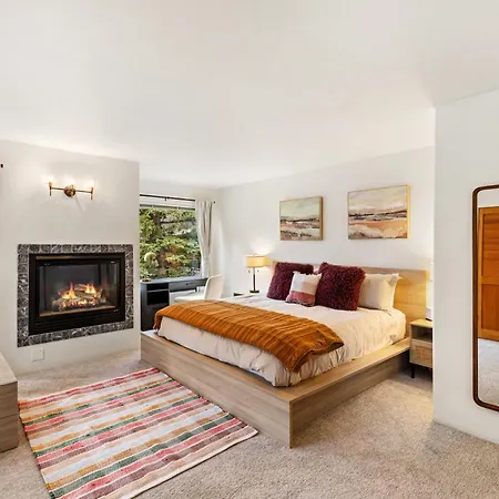 Experience Luxury At Alpenglow At *