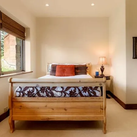 Luxe Mountain Village Retreat Hot Tub With Views *