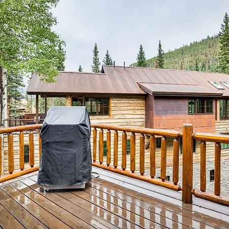 Stunning Views! Ski-in/out Mountain Village *