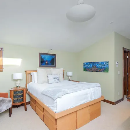 Scenic Mountain View - Walk To Lift 7 Holiday home *