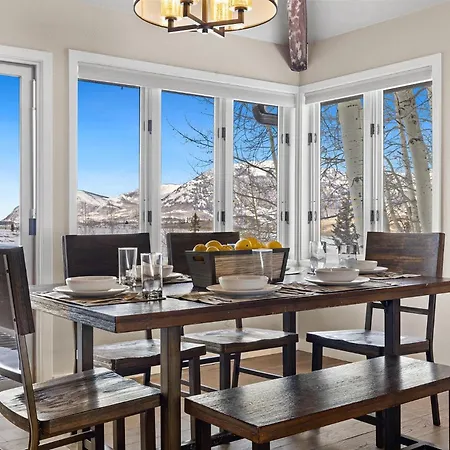 Holiday home Wapiti Lane