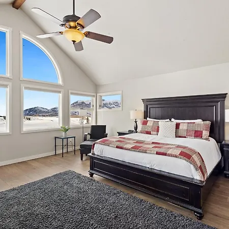 Wapiti Lane Holiday home *