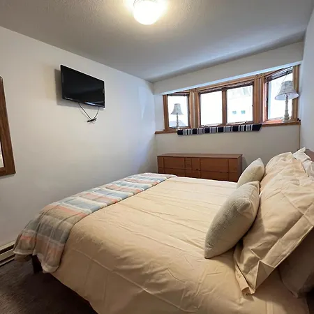Holiday home Mountain House East 3 Bedroom *
