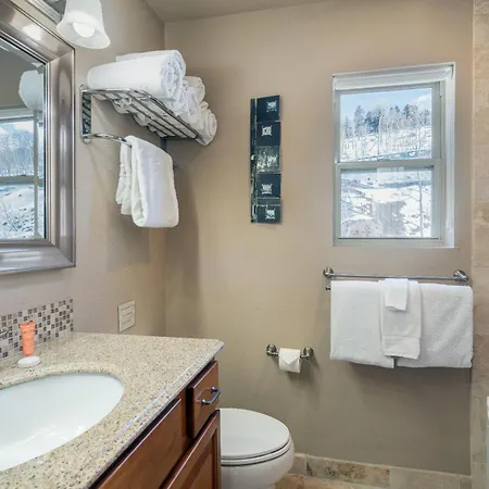 Fabulous Close To Chair Lifts 1 And 10 In Meadows Area *
