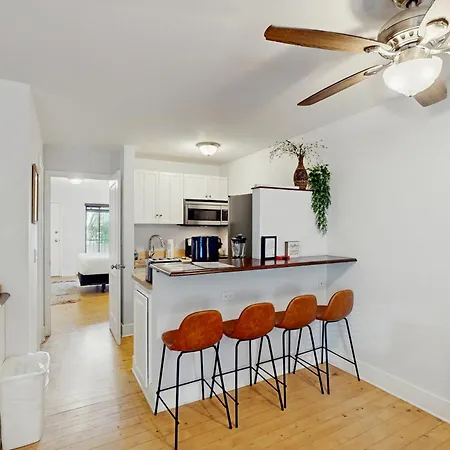 Town Jewel Apartment *
