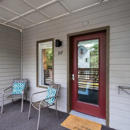 Riverfront, Blocks To - Mtn Views, Hot Tub At Viking 217 Apartment Telluride