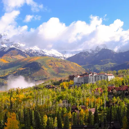 The Peaks And Resort