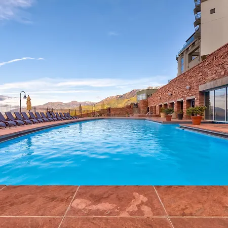 Resort The Peaks And 3*