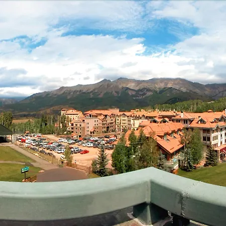 Hotel At Lost Creek 4*