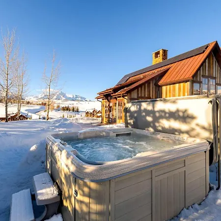 Mountain With A Private Hot Tub Ideal For A Colorado Getaway Holiday home *