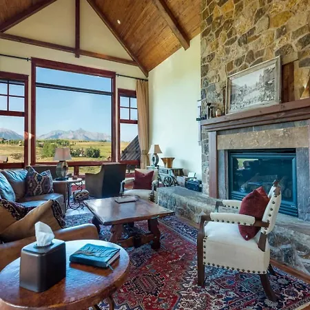 Mountain With A Private Hot Tub Ideal For A Colorado Getaway