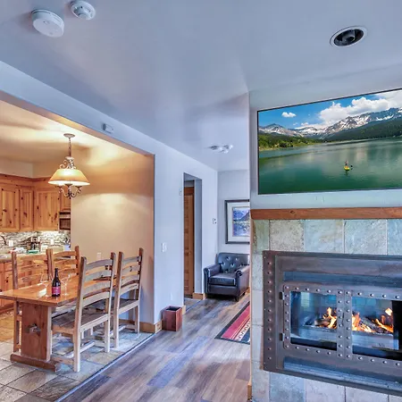 Lodge Mountain