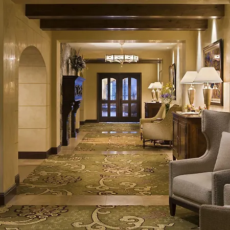 Hotel Madeline And Residences, Collection