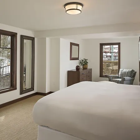 Hotel Madeline And Residences, Collection 4*