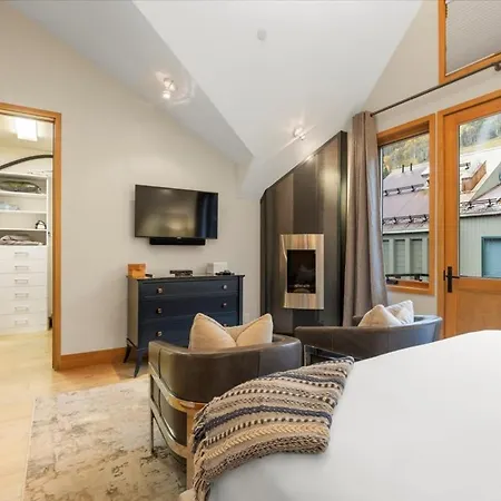 Downtown Luxury Retreat Private Hot Tub Telluride