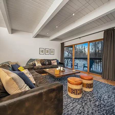 Holiday home Riverside C03 Walk To Gondola Hot Tubs - 2 Bedroom 2 Ba Sleeps 6