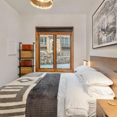 Terraces A Balcony Slope View Ski-inout 2br 2ba Sleeps 4 Apartment *
