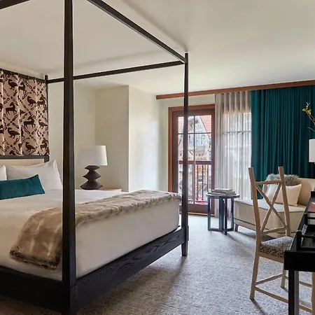 Hotel Madeline And Residences, Collection