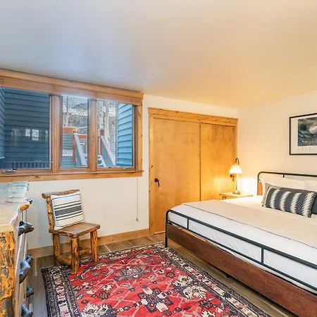 Apartment 2 Min Walk To Lift 7, Shuttle To Gondola! Hot Tub, Fireplace Telluride
