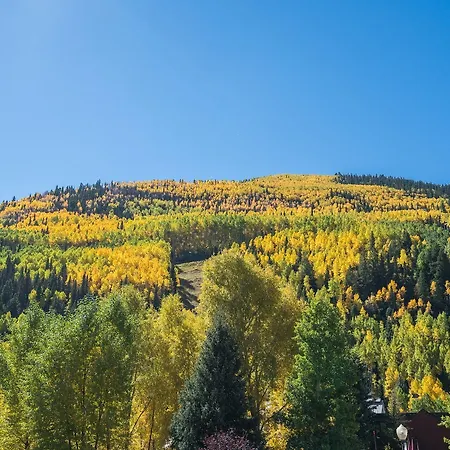2 Min Walk To Lift 7, Shuttle To Gondola! Hot Tub, Fireplace