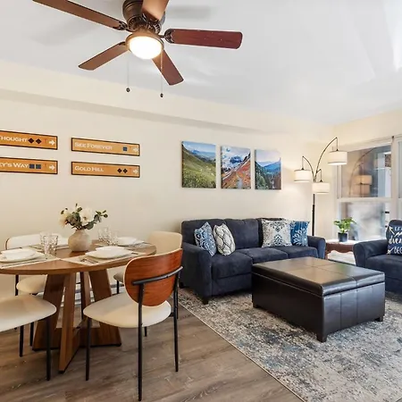 Fall Line 107 Apartment *