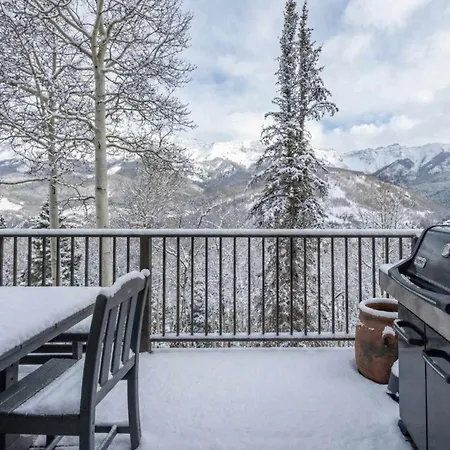 Holiday home Crystal Ridge Retreat Hot Tub Walk To Lifts