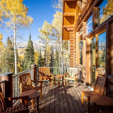 Villa Bear - Modern Log At Easy Ski-in-out Location