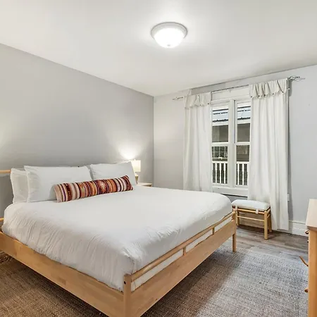 Lux With Gas Fireplace, Hot Tub, 8 Min To Lift 7 - Bunk For Kids! *